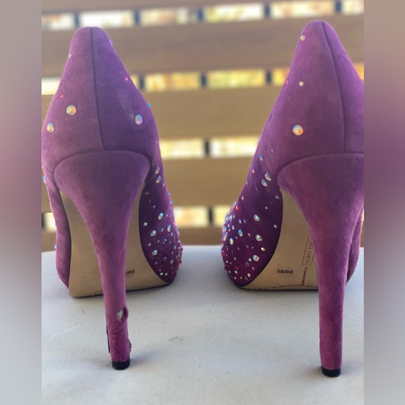 Vince Camuto Purple Pumps with Jewels - Picture 4 of 8